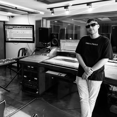 ArlazzSound's profile picture. I don't know what I'm doing here but I do xd I will upload mockups until people like them.