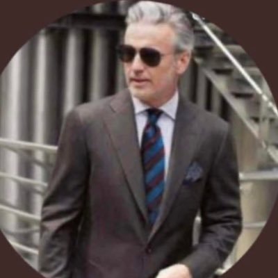 toprakkuk's profile picture. Kürtçe konuş BARBARLARA inat çok konuş