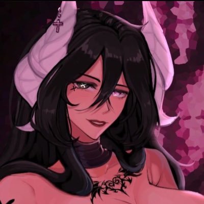 ♱ I’m obsessed with my thicc succubus oc🖤 | VA / Editor / Artist | ♱