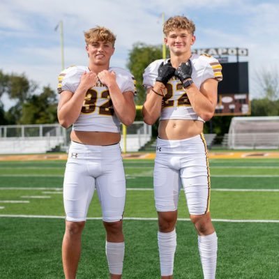 Kickapoo HS 2026 | 6’3 225 lb | 3.71 non weighted GPA | Football ILB/TE |
