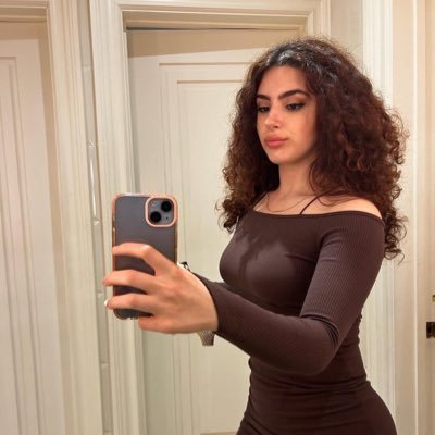 slippyrides's profile picture. Alina 🙈 | 18 Years Old 🔔 | DMs Open🎱