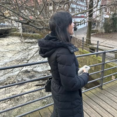 Triste e Psicóloga - em constante (de)formação IG:@sabrinagoettert