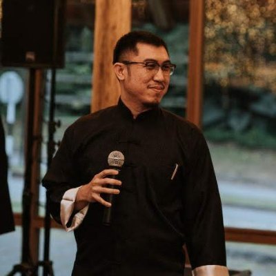 Shern_'s profile picture. Scriptwriter, screen or videogames. Have a soft spot for cooperative games and flying a spaceship.