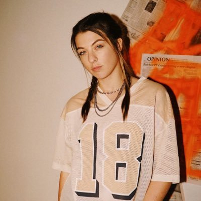 FL | 23 | 🏳️🌈 | ➫ Always Knew Renny | Housecalls ✧ Nightbass ✧ DnD & more