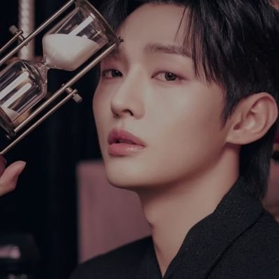 rungrungQT's profile picture. 룽이봐서 행복해 넌 나의 행운이야 하뚜 아주 많이 하뚜.                                 
저 김우잉 다시 덕질할라고 돌아왔응께 본격적으로 트위터를 할랍니다 같이 떠들 팀원구함