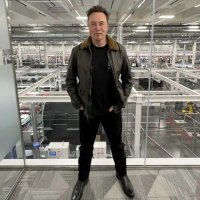 E L O N (@c_e_o_of_space7) 's Twitter Profile