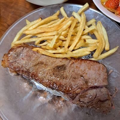 veXqMS1Q3T68756's profile picture. アルコール等依存症、ASD、双極性Ⅱ型などと共に生きています。
 みうらじゅん氏にならいアウト老化していくことが目標です。(^_^)
カウンセリングルームでSNS、生活相談の仕事を請け負いながら生活保護を利用しています

本名 加藤孝