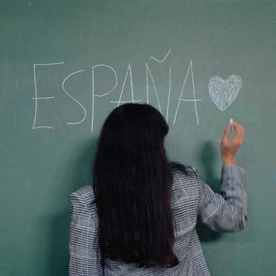 JazminTarek's profile picture. Traductora•Hispanista•Máster•Profesora de ELE en Instituto Cervantes