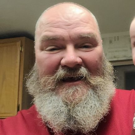 Fat guy with a sense of humor. Dont judge me, I dont judge you.