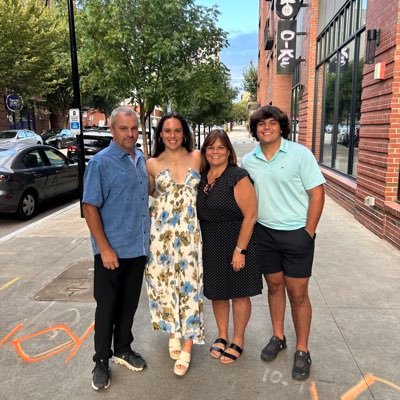 Mom of 2 amazing kids that loves America! 🇺🇸❤️