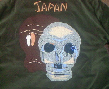 懐古趣味紳士洋品店Dry Bonesを営んでおります。 雑誌バンドワゴンの編集長。 ドライボーンズのブランド理念。 Learn from Old,（古きを訪ねて） Craft New Things,（新しきを作り） Take Over to Next.（次世代に繋ぐ）