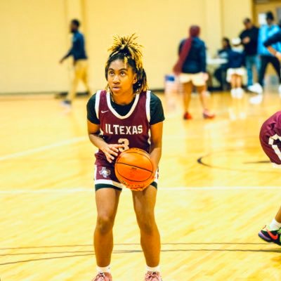 C/O 2026 | ILTAGPHS | #3 | 5’5” PG & SG 3.9 GPA/ 2 sport athlete 2x Track State Championships. , 4x4 state champ. Email- kyndilharris@yahoo.com |# 469-506-7882|