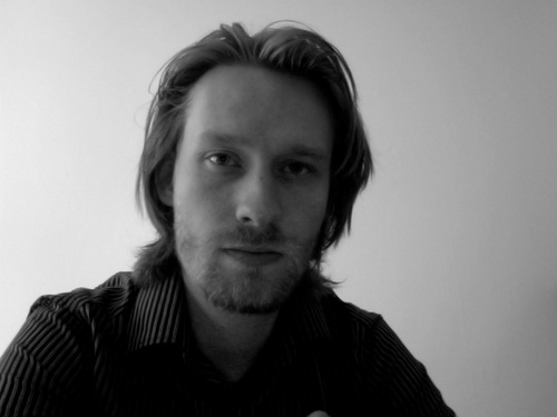 Composer from Copenhagen Denmark. Writing music for contemporary ensembles and musicians. Curate concerts with composers groups such as Dygong and Pliiinggg.