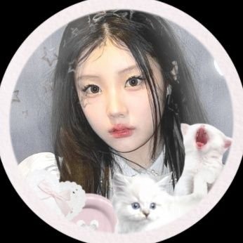moon_jay20's profile picture. .