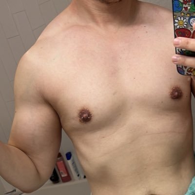 BatLatinDude's profile picture. Bottoms are welcome 🍑🫶🏻 , tops as well why not 😈let’s film? 📽️🎞️