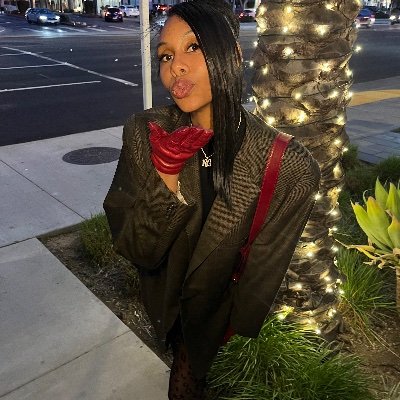 Rhema_Gee's profile picture. Wardrobe editor |UCLA Alumna | Uplifting 🤎