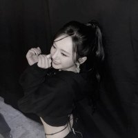 우 (@_llwqzn) 's Twitter Profile
