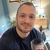 Rob (@bobbert_) 's Twitter Profile