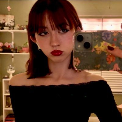 vaitru_'s profile picture. *CRUNCH*