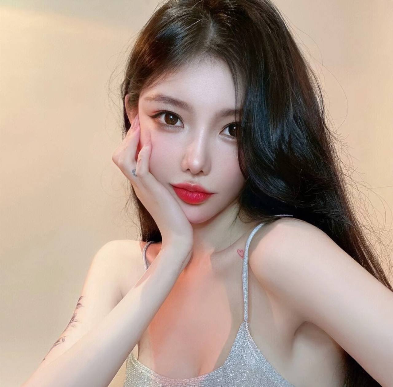 providenci35860's profile picture. ♥♥同城真心线下🈷唯一推特号👉@Av_rwa👈 蛋蛋后粉色系小学妹。可甜可咸,可69.只要你真心，妹妹必尽心。粉色系妹妹等你——————🈚️定金，🈚️门槛—————非诚勿扰————要定金门或者门槛费的都是骗子！！！！！