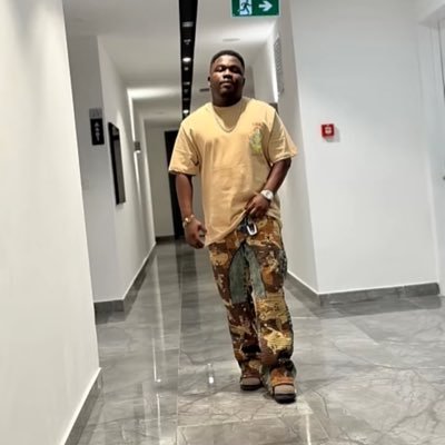 Proud Ghana boi.🇬🇭🇬🇭.with some cool vibz😊😉.BARCELONA 💙❤️🤍.Abu_trica.