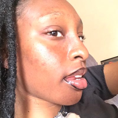 justojoma's profile picture. content manager || social media manager || a wicked wife to 7 beautiful humans