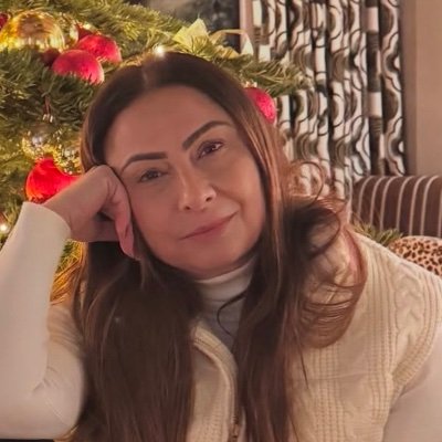 elkadre's profile picture. “Treat everyone with respect. Listen. Be authentic. Stay humble" (Antes/DuBois)