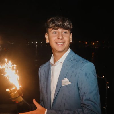 RedX26w_'s profile picture. 18 | Management