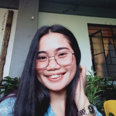 meyashelly's profile picture. ☕🎶⚙️📺⌚🎧🏕️🌌✈️🐰