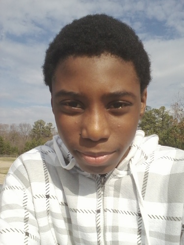 I love to hang n party. Im black,hispanic,n white n im funny n a big flirt