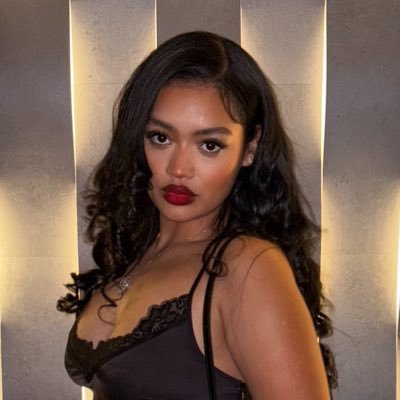 richelle3_'s profile picture. ig: richadrii | @ richcollectives on IG