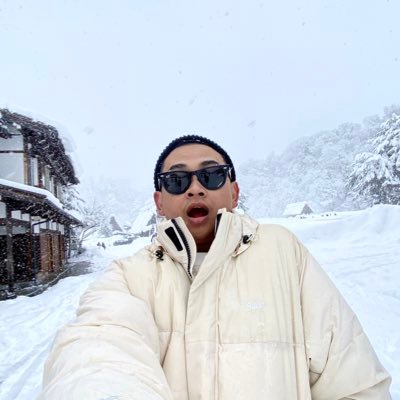 vanezaisoni's profile picture. you’re just too good to be true