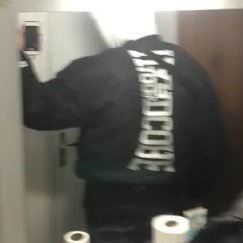 morning 🎩
stupid guy that is mostly lonely
simply proud of being french
obsessed with hardcore music and its culture
kind of secretly bi, furry lover :3