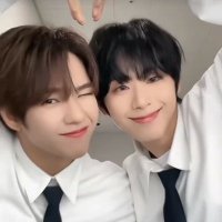 jeoseutin || i follow back (@_jkuniverse) 's Twitter Profile