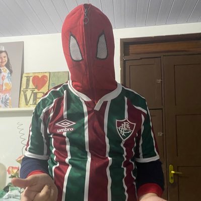 Marco Aurélioeu sou torcedor do Fluzão,Marvete, DCNAUTA, fã do Wolverine, fã do Superman, fã de Agents of SHIELD, X-Men 97, fã do Capitão América e do Miranha