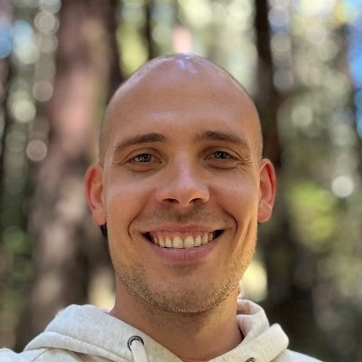 tarrenituup's profile picture. web app developer