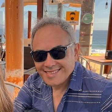 Diseñador/Socio Director @Flashmobaie #Viajes #Musica #politicamenteincorrecto #cine #hereje #antitotalitario #democratico
♌🎥🎶✈️🌞🏖️
Cosecha del 61 🦁