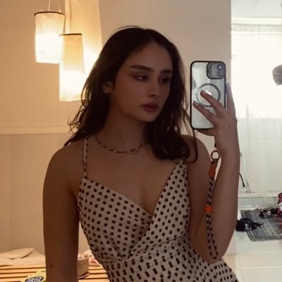 shadius22's profile picture. Damaged but adorable
