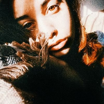 MarlaSalvatore's profile picture. Lo más importante es saber atravesar el fuego. Mudblood. //Sevilla//