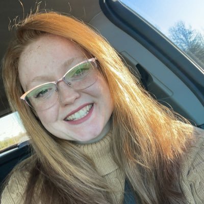 Graphic Communications major, daydreamer, and self-taught artist.