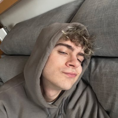 sauul_407's profile picture. kinda depresso