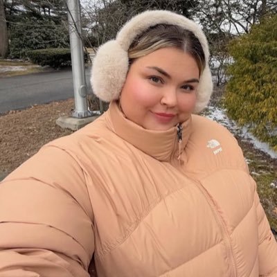 byehoe6973's profile picture. Today is my birthday 🎉 I’ll cash app 20 people $7500 that can wish me happy birthday just follow me and drop your cash app tag or PayPal to my dm