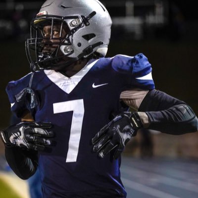 (CO27🎓) CB/WR#7 George Washington high school,football team 🏈,📞336-383-7002 ,naszirwilson14@gmail.com, https://t.co/DAb3trv160