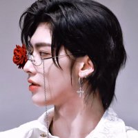 season ๐ง๏ธ (@wheretheseaflow) 's Twitter Profile Photo season ๐ง๏ธ (@wheretheseaflow) 's Twitter Profile Photo