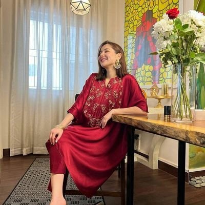 Zaranoor__'s profile picture. Zara Noor here 

@X member since 2013