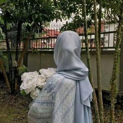 ناشطة سياسية صومالية🇸🇴، أؤمن بقوة التغيير من أجل مستقبل أفضل. أعمل على تعزيز حقوق الإنسان والمساواة في المجتمع. صوت للنساء والشباب. #صومال #سياسة
