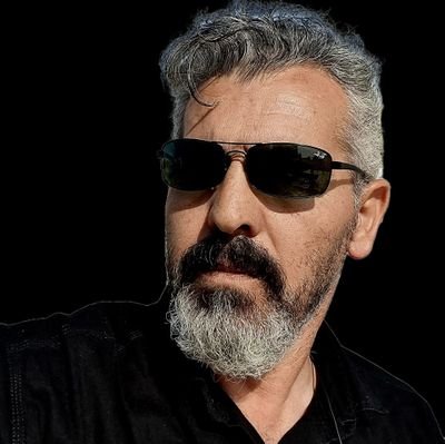 niaz1351heydari's profile picture. عاقبت عشق مترسک به کلاغ, مرگ یک مزرعه بود.