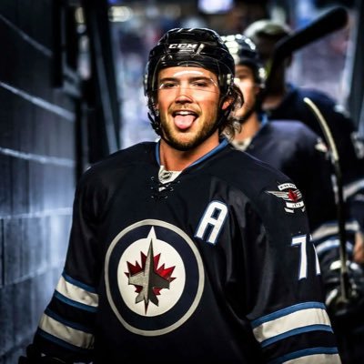 🏒AN NHL PLAYER A DAY! 🏒dm me submissions of your favorite nhl player ✨✨