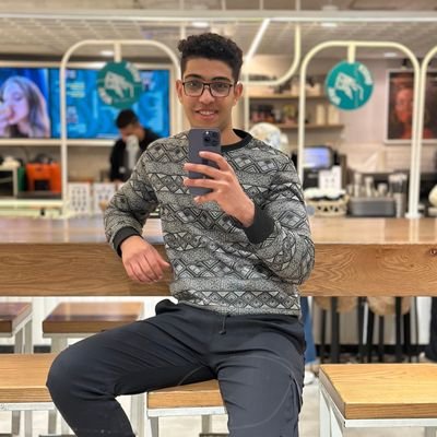 Ai engineer l machine learning specialist l cs student .
