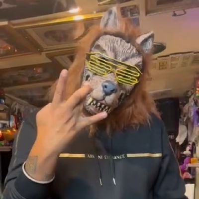 First ever Punjabi Wolves King Of The Ring Heavyweight Champ 2013 | Own a plastic seat in the South Bank | Proud dad to two boys | Khalistan | God is Great!
